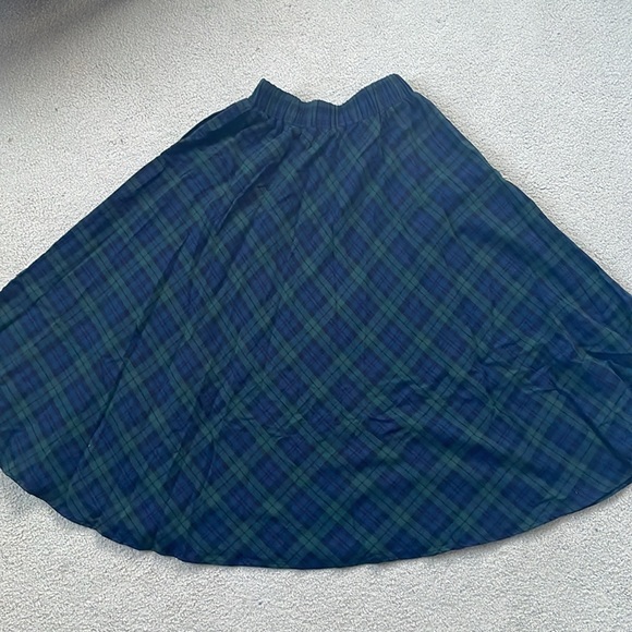 Green and Blue Plaid midi skirt - Picture 7 of 7